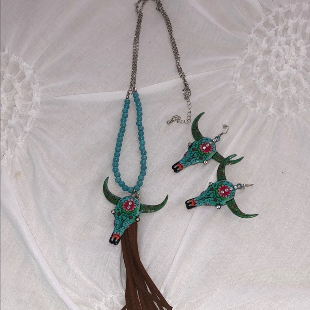Necklace and earrings set